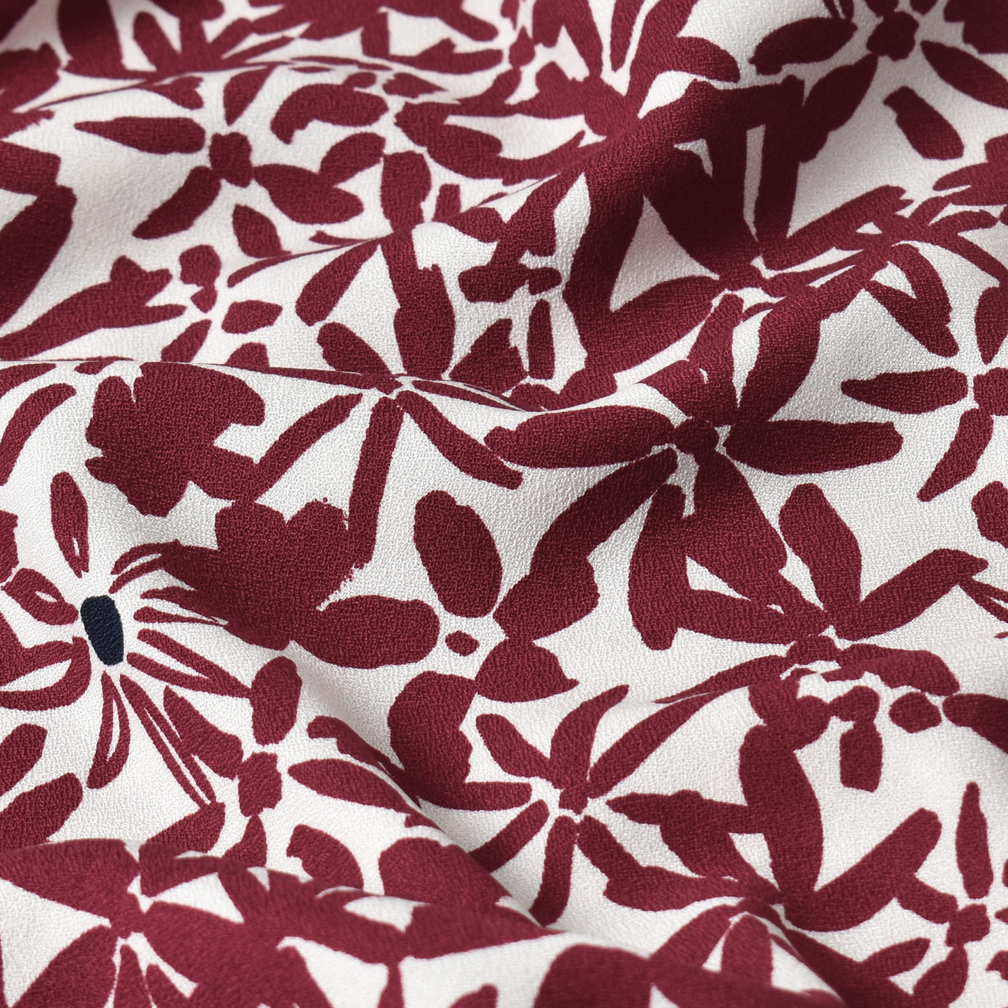 Fuchsia Kersen Bloemen Crepe Stof 100% ECOVERO Viscose 170 g/m²