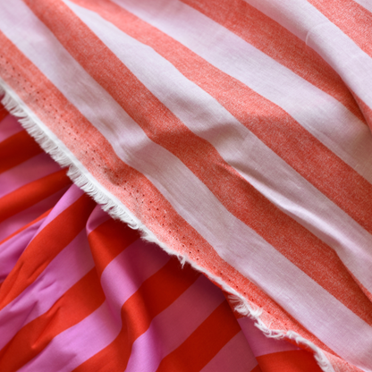 Fuchsia Roze Gestreepte Katoen Poplin Stof voor Kleding en Naaiprojecten 100 g/m²
