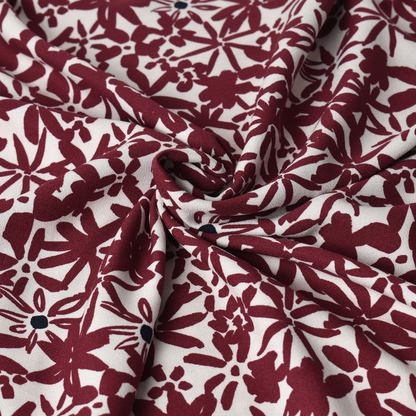 Fuchsia Kersen Bloemen Crepe Stof 100% ECOVERO Viscose 170 g/m²