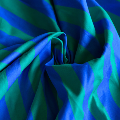 Blauw Groene Gestreepte Katoen Poplin Stof voor Kleding en Naaiprojecten 100 g/m²