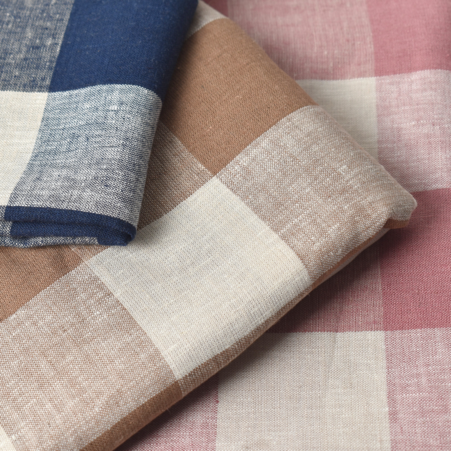 Navy Blue Large Gingham Linen Viscose Fabric – 145gsm