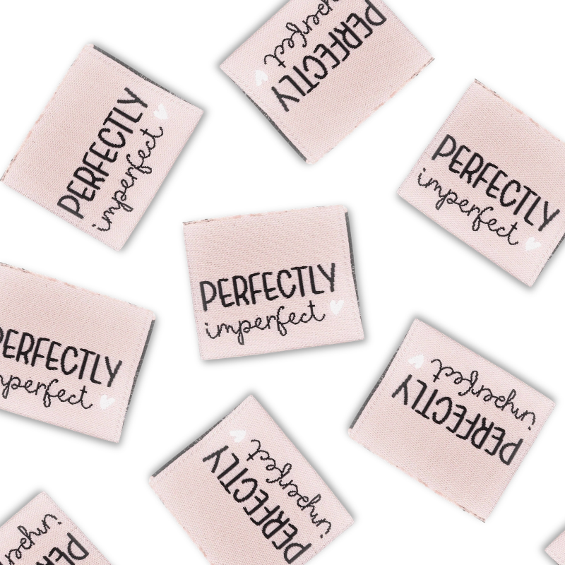 Naailabels "Perfectly Imperfect" – Geweven Labels voor Kleding, Set van 4