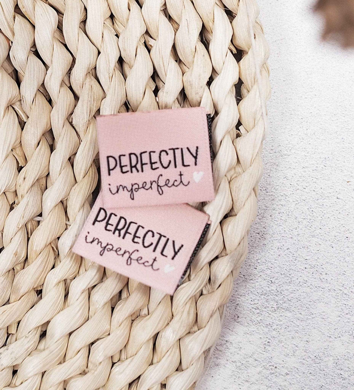 Naailabels "Perfectly Imperfect" – Geweven Labels voor Kleding, Set van 4