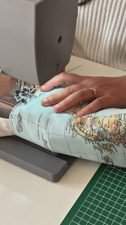 Bundle Bow Book Sleeve PDF Sewing Pattern 📦 3 Sizes + 2 Sizes With Pocket
